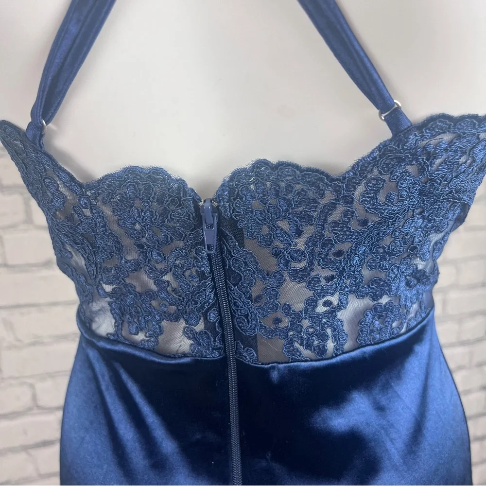 NWT Windsor Navy Lace Gown - Picture 5 of 9
